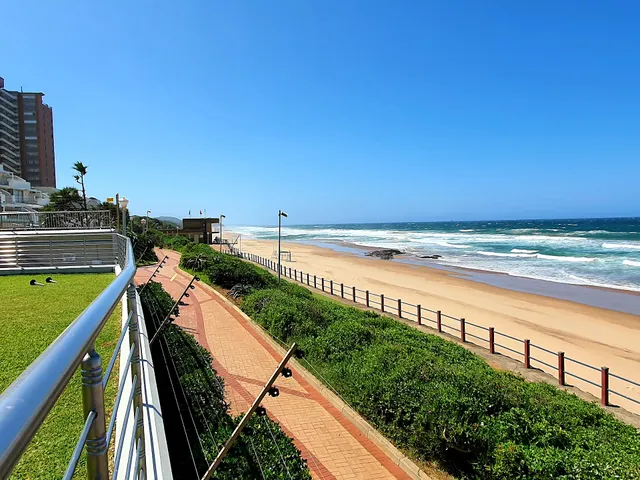 Bronze Beach Apartments