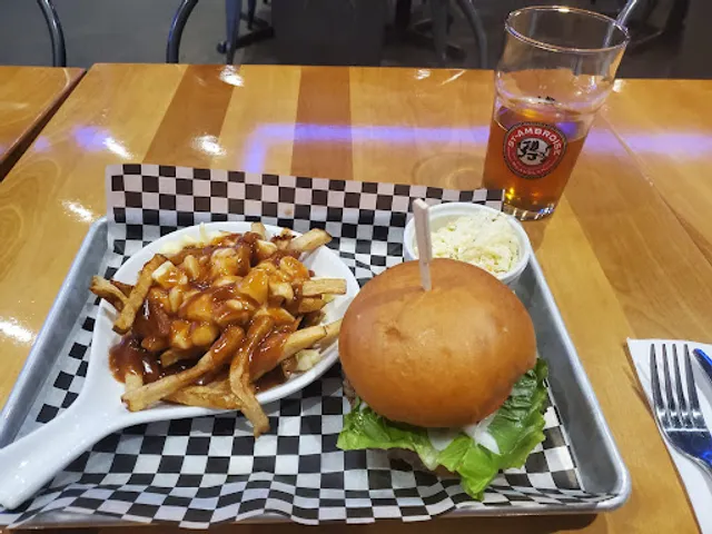 Poutineville Queen Mary