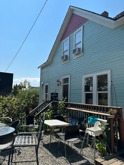 The Spruce Moose Inn