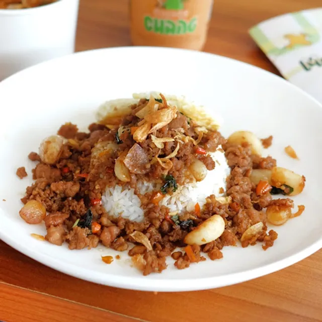 Madame Chang Xpress - Embong Gayam