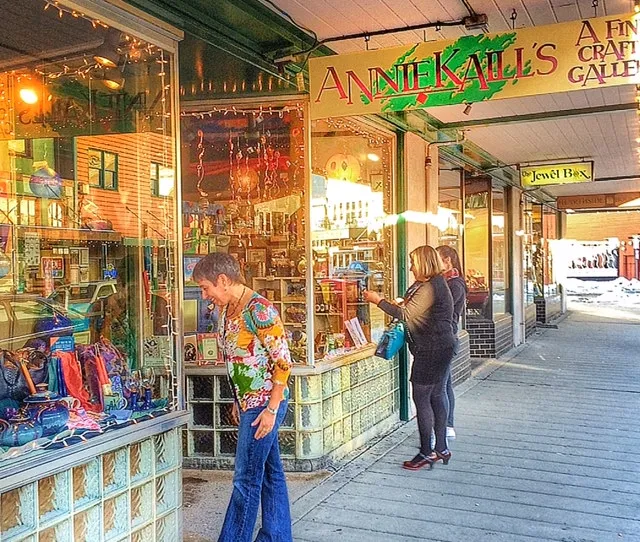 Annie Kaill's Gallery Gifts Framing