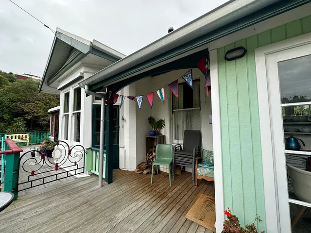 Merrybrook Studio - Trish Shirley