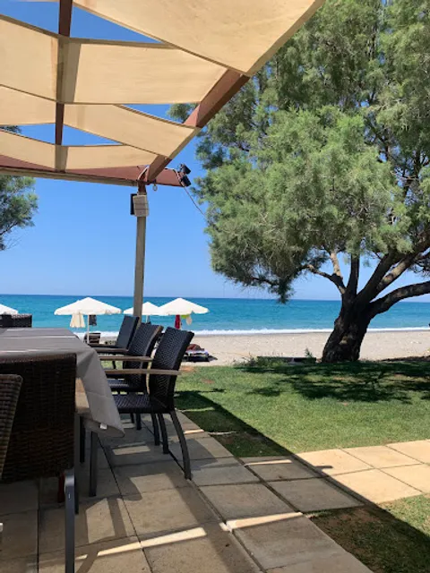 Amaryllídes Beach Bar & Restaurant