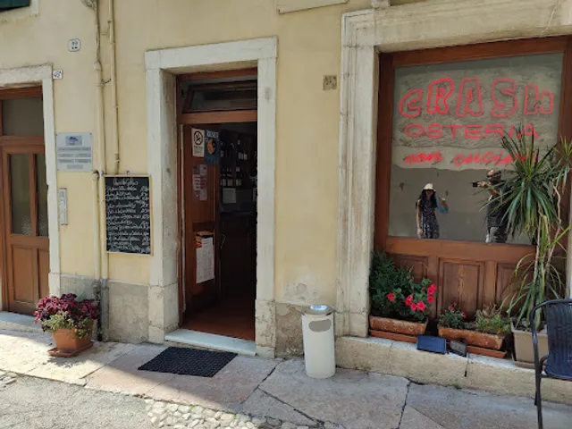 Crash Osteria