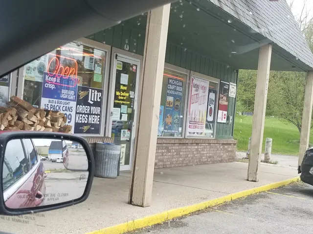 Little Sack Grocery & Sports