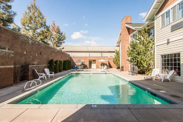 Country Inn & Suites by Radisson, Bend, OR