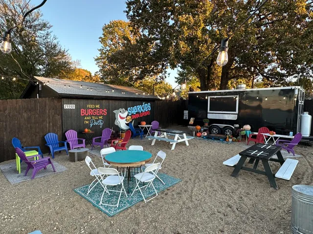 Sharkies Smash Burgers