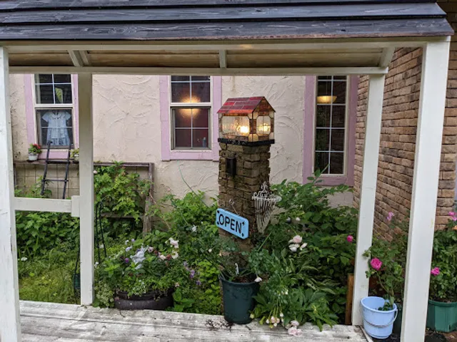 癒しの森のガーデンカフェレストラン Alice