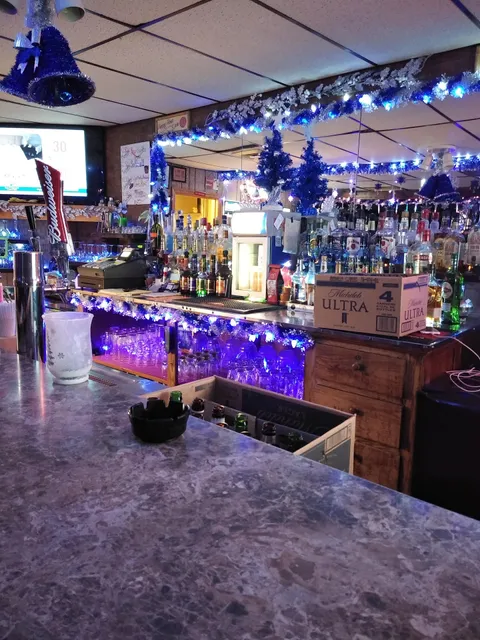 TinBucTu Bar & Grill