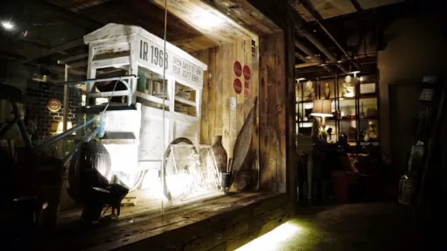 Indonesian Restaurant 1968