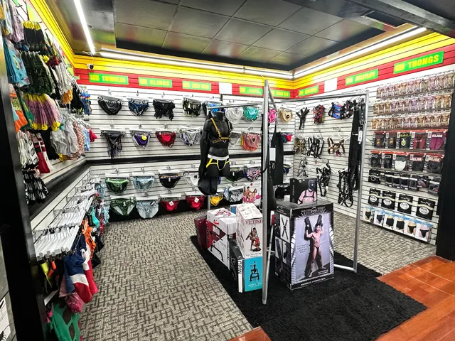 Risque Moments - Destin