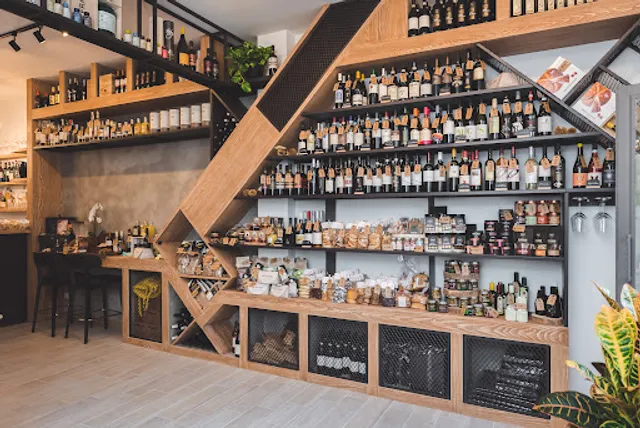 Puro Enoteca Bistrot