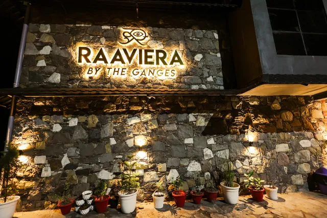 Raaviera By the Ganges