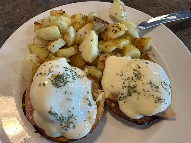 Benedict's Breakfast