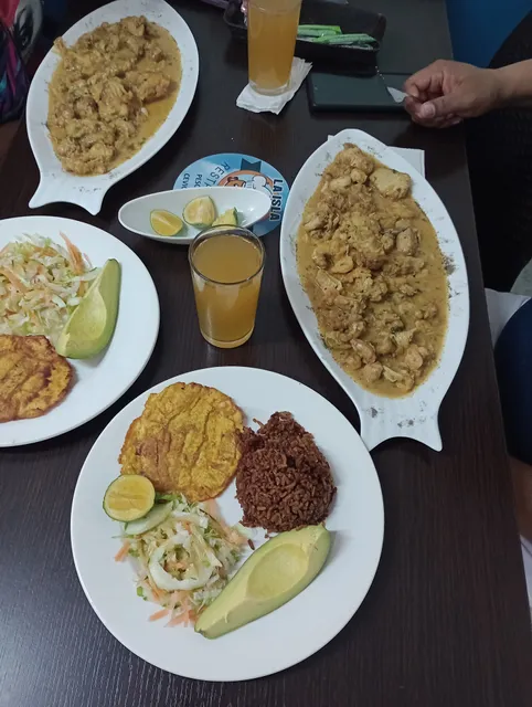 Pescadería, cevichería y restaurante La Isla