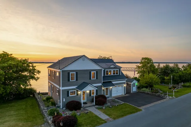 Stone Cove Cottage at Sackets