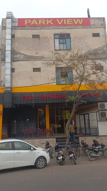 Hotel park view & Restaurant