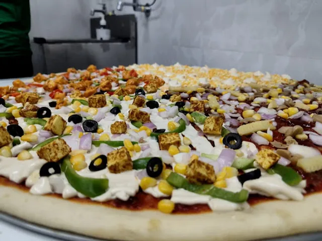 La Pino'z Pizza-Mahalaxmi Nagar-Nipania, Indore, (MP)