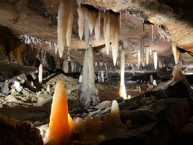 Ohio Caverns Visitors & Ticket Center