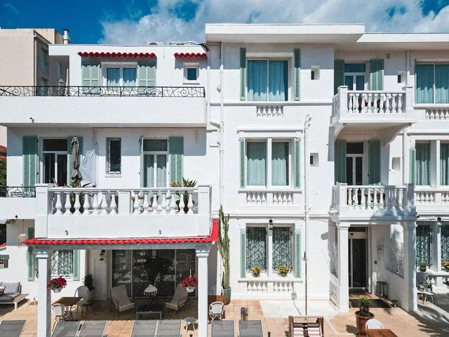 Hôtel La Villa Juan Beach