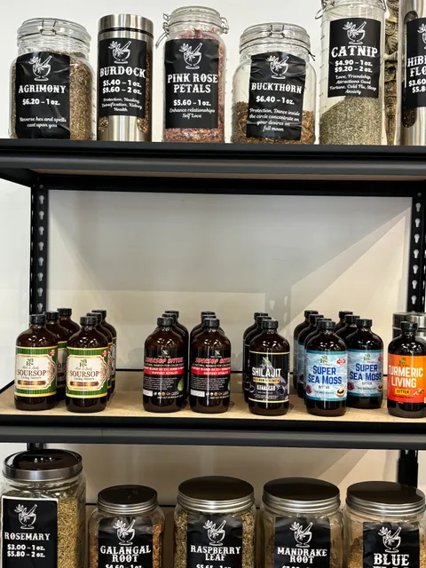 Luna Eclipse Botanica