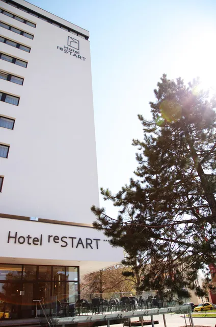 reSTART Hotel