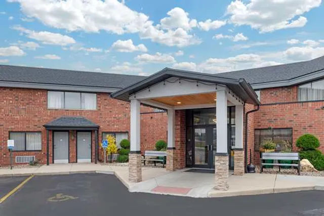 Quality Inn & Suites Mayo Clinic Area