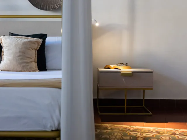 Scene Suites Apartments