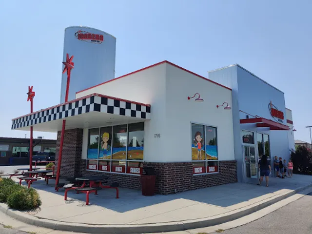 Iceberg Drive Inn - Syracuse