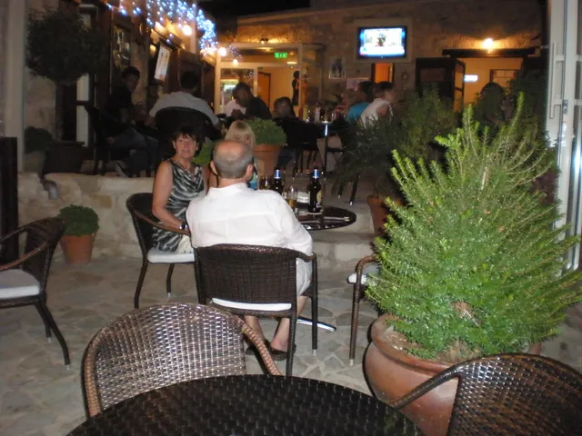 Grande Cafe Bar Restaurant