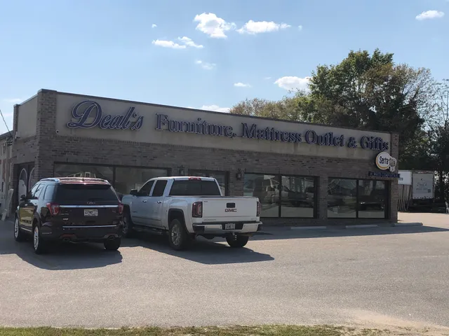 Deal's Furniture & Mattress Outlet