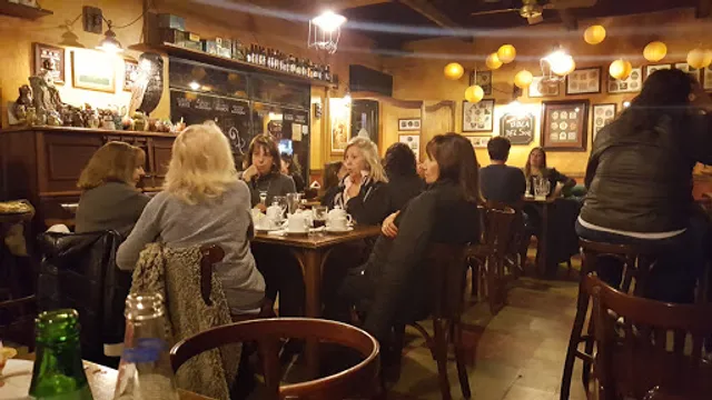 The Owl Beer House El Búho Cervecería