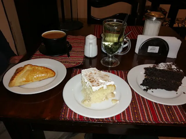 SABORANDES GELATO & CAFE