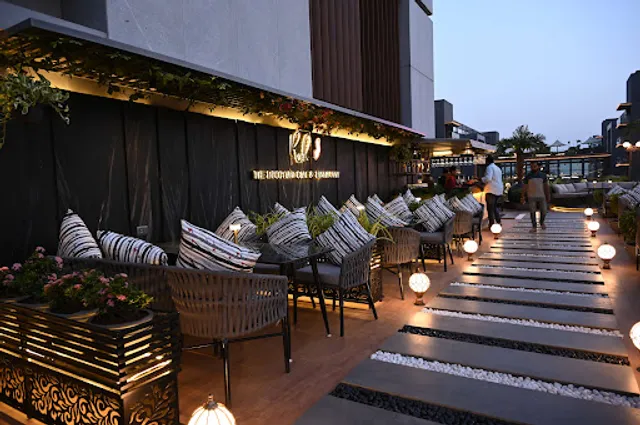 Rooh The Roofyard Cafe And Restaurant