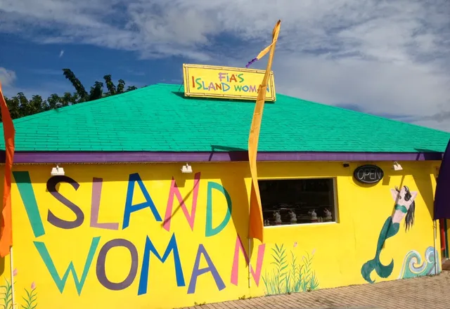 Fia's Island Woman Boutique