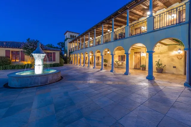 CaliPaso Winery and Villa