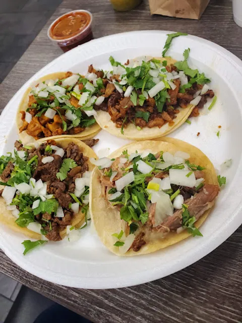 Clasico Taco's & Pizza