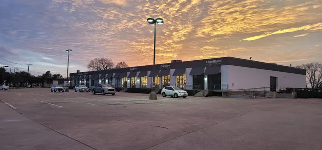 Crate & Barrel Outlet