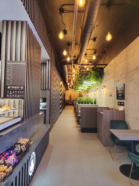 Chaiiwala Of London - Montreal