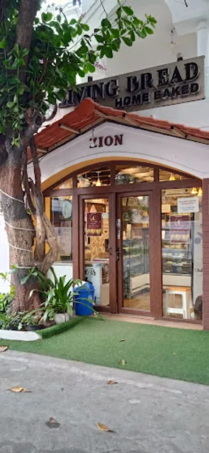 Living Bread - Home Bakes