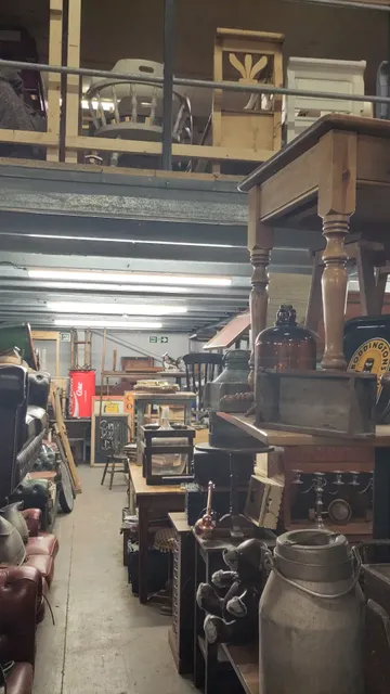 Quirky Duck Antique And Interiors Centre