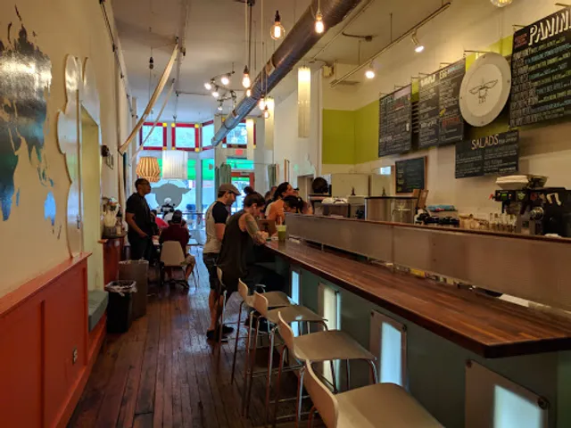 Lift Coffee Shop & Cafe