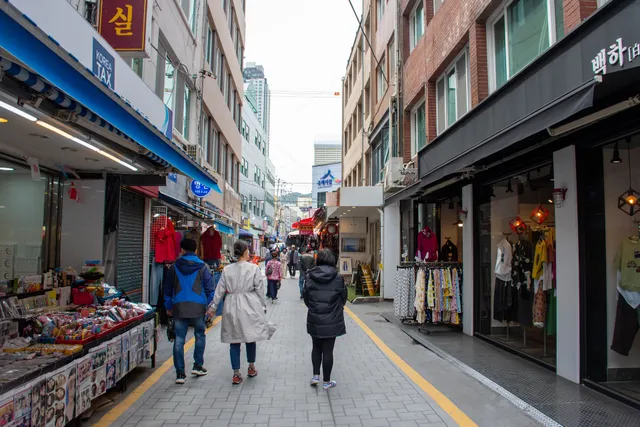 Arirang street open market