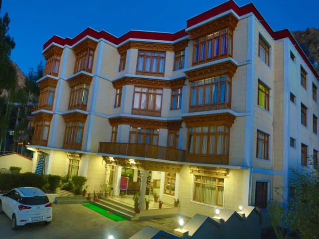 Stok Palace Heritage