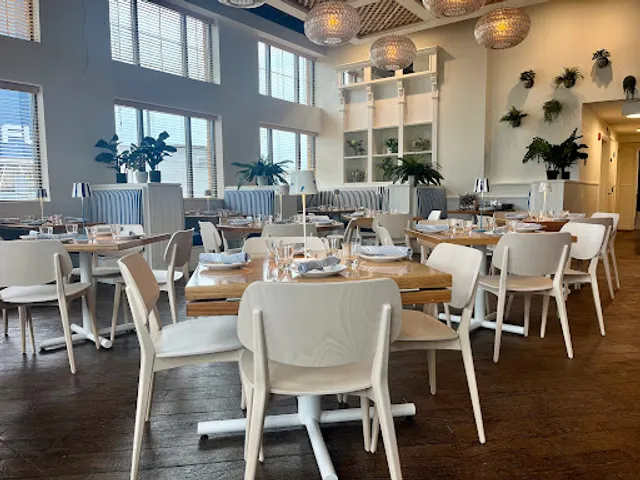 Saltwater Coastal Grill