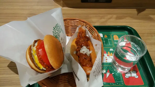 MOS BURGER Kamata-higashi Shop