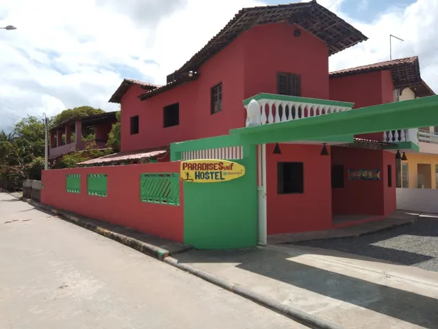 Paradise Surf Hostel