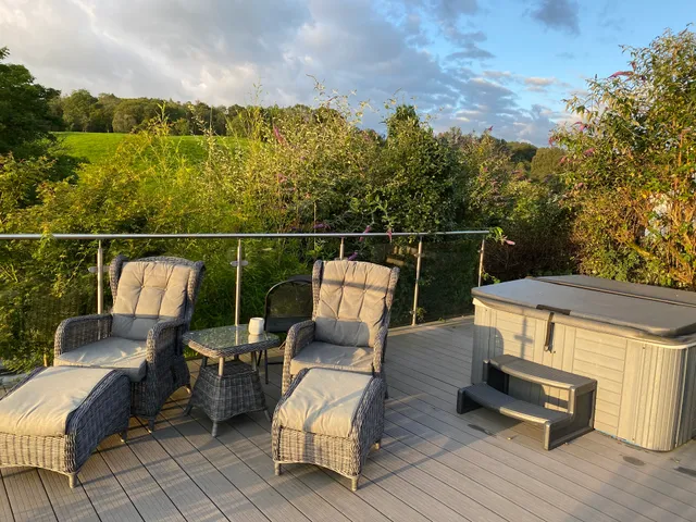 Fox Corner, Ambleside