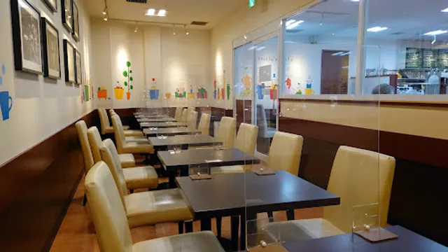 ホリーズカフェ・リバーシティ姫路店