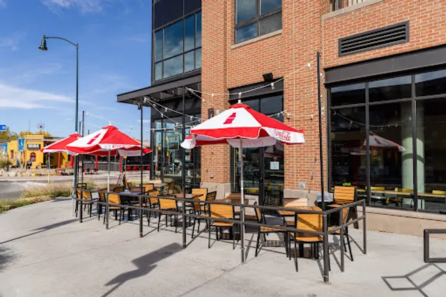 B's Craft Deli & Market